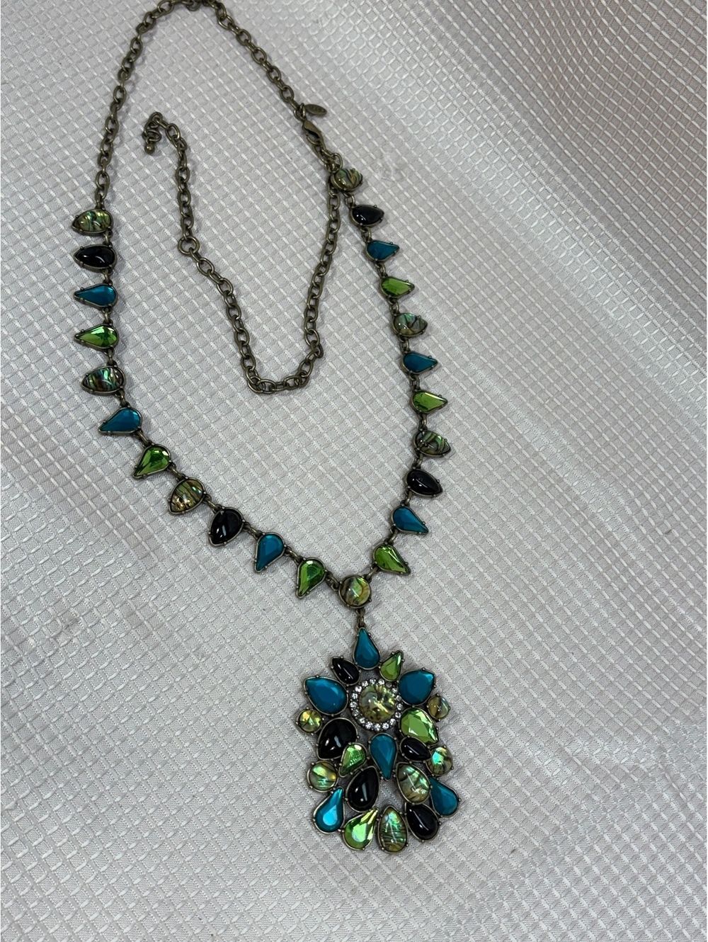 LOGO LORI GOLDSTEIN STATEMENT NECKLACE BLUE GREEN Links Pendant Antique Goldtone